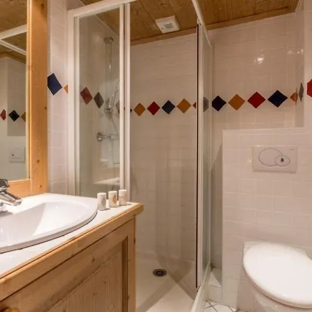 Chalet Gypse C13 Апартаменты *